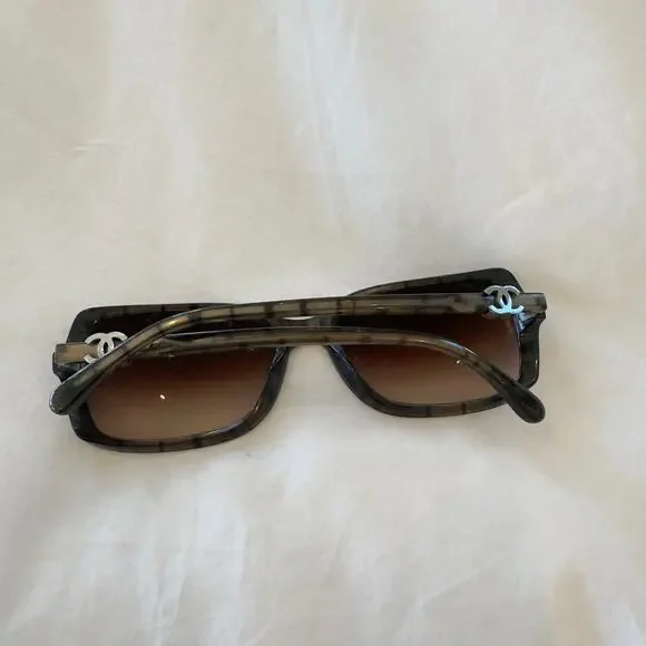 Authentic Chanel 5218 c1305/3B Y2K Sunglasses 54 16 Paris Hilton Style - Picture 3 of 7